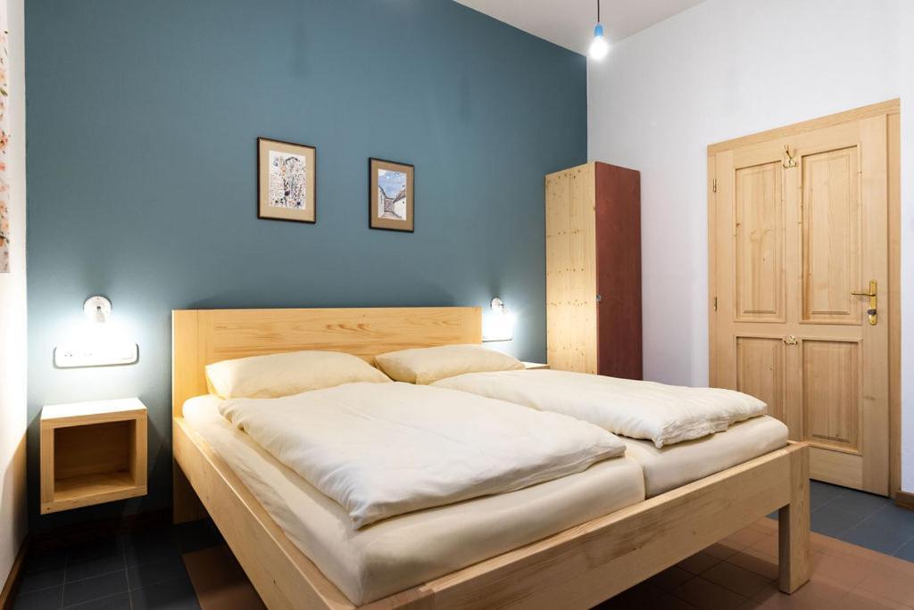 Dum Pratel Pavlova Hotel Bagian luar foto